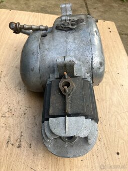 jawa parez 550 motor - 2