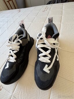 Off white shoes - 2