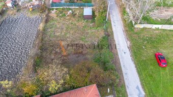 ALL INCLUSIVE l NA PREDAJ STAVEBNÝ POZEMOK 637 M2, TOMAŠÍKOV - 2