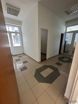 obchodne priestory NOVE ZAMKY - 2