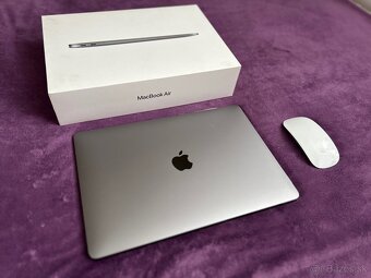 Apple Macbook Air 13.3inch 2020 + Apple myš - 2