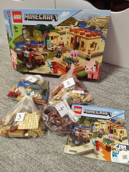 Lego Minecraft 21160 - 2