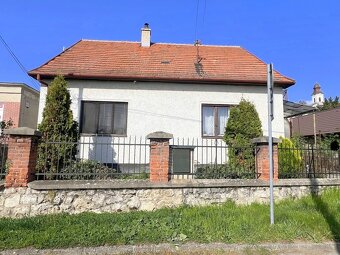 PREDAJ 4 izb DOM s garážou a poz. 992m2 obec Krásno - 2