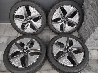 Zimná sada 17" 5x114,3 Hyundai 225/45 R17 - 2