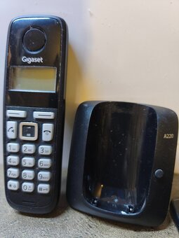 Predám prenosný telefón Gigaset A220 - 2