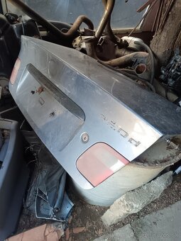 Bmw e46 zadný kufor zdravý - 2