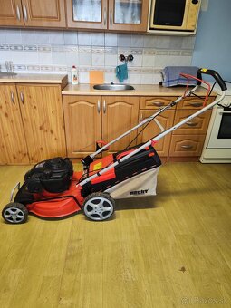 Benzínová kosačka Hecht - 2