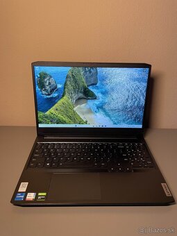 Lenovo IdeaPad Gaming 3 15IHU6 - 2