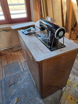 Šijací stroj Minerva - 2