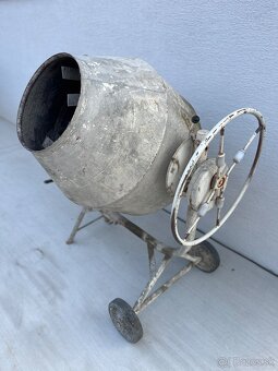 Miešačka betónu SM150 - 2