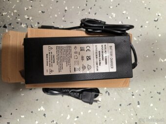 Nabijacka 52 V 2 A 117.6 W - 2