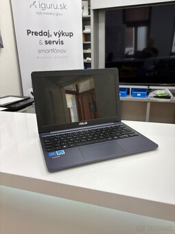 Asus E203M - 2