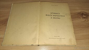 Učebnica vodičov motocyklov a skútrov - VÁCLAV RABOCH - 2
