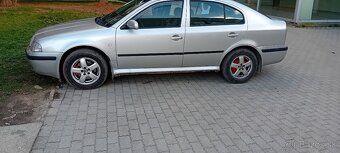 Škoda Octavia - 2