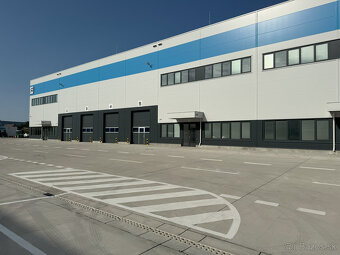 Prenájom 4 nových skladov od 800m² vrátane kancelárii priamo - 2