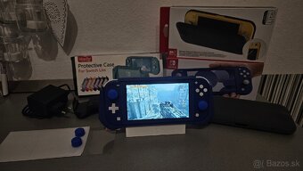 Nintendo Switch Lite s 2 obalmi - 2