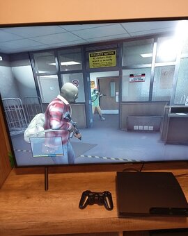 Predám - Sony PlayStation 3 + 1x ovládač + 1x hra - 2