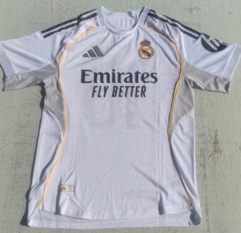 Real Madrid Domáci dres 25/26 - Mbappé 10 - L - Hráčska verz - 2