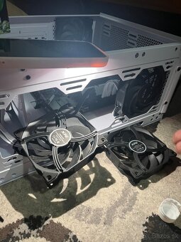 Na predaj výkonný PC – používaný len na administratívu - 2