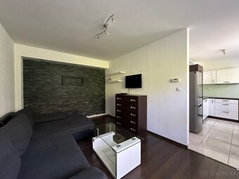 2i moderný byt s loggiou, 51 m2 + parkovacie miesto - 2