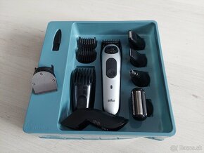 Predám príslušenstvo k holiacemu strojceku Braun - 2