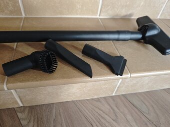 Aku ručný vysávač parkside 20v - 2