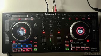 Numark Mixtrack Platinum - 2