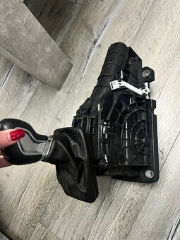 Riadiaca páka Volvo - 2