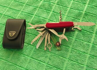 Wenger Classic Tool Chest Plus - 2