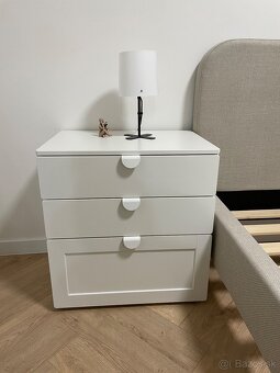 Biely nočný stolík - 2