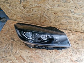 Svetlomet KIA Sorento - 2