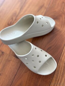 CROCS slapky - 2