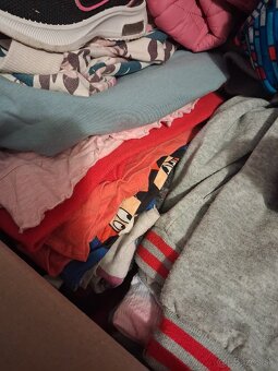 Krabica oblečenia - 2