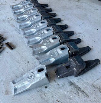 ZUBY NA BAGER NAVAROVACIE - 2