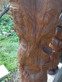 Drevená socha -symbol Slovanstva - 2