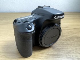 Canon EOS 70D - 2