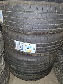 Letne pneu 215/70 r16 - 2