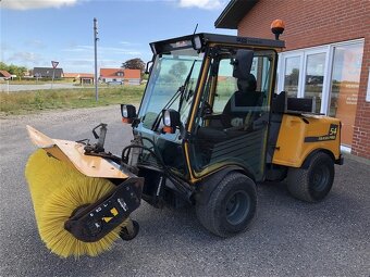 Stavebny stroj s TP a ŠPZ - 2