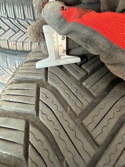 Elektróny Ford + Michelin alpin 6 205/55/ r16 - 2