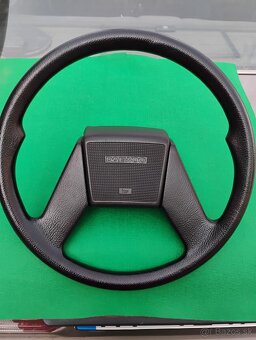 Predám stredové puklicky, volant a manuál na Daewoo Racer - 2