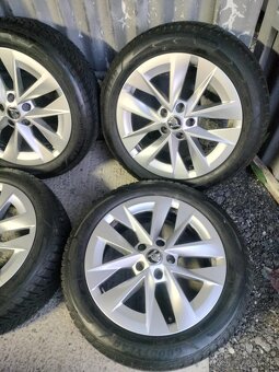 4ks alu disky orig. Škoda 5x112 R17 pneu 205/55 R17 7mm - 2