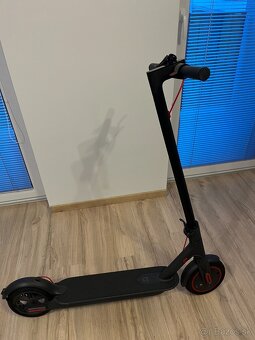 Xiaomi Mijia Electric Scooter M365 PRO - 2
