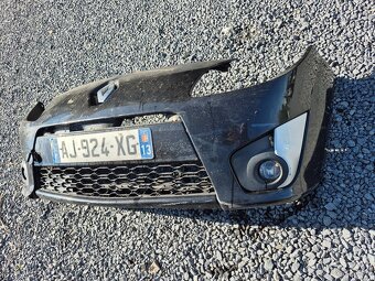 Renault Twingo II rok 2007-2011 nárazník predný - 2