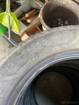 205/60 R16 sava - 2