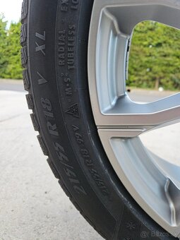 Dongfeng - U Tour R18 - 2