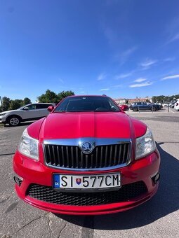 Škoda RS 2.0tdi 6 kvalt manuál - 2