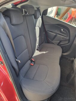Sedadlá Kia rio - 2
