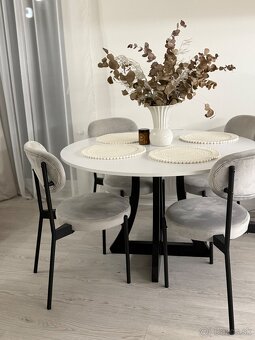 Jedalenská stolička - 2