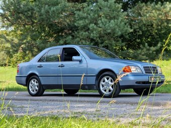 Mercedes-Benz C trieda Sedan 220 - 2