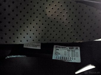 Hokejová Prilba - 2